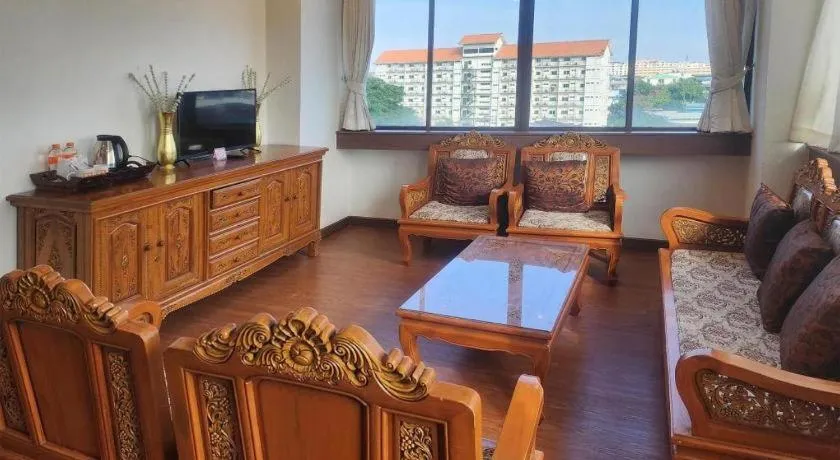 B2 Chang Phueak Gate Premier Hotel