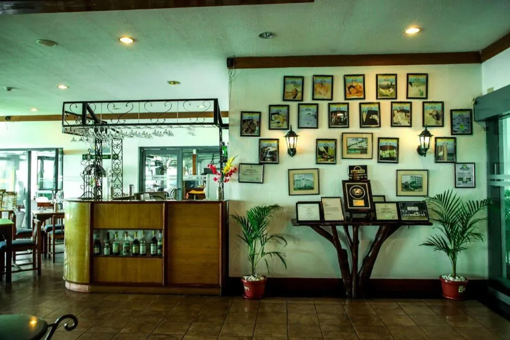 Days Hotel by Wyndham Tagaytay