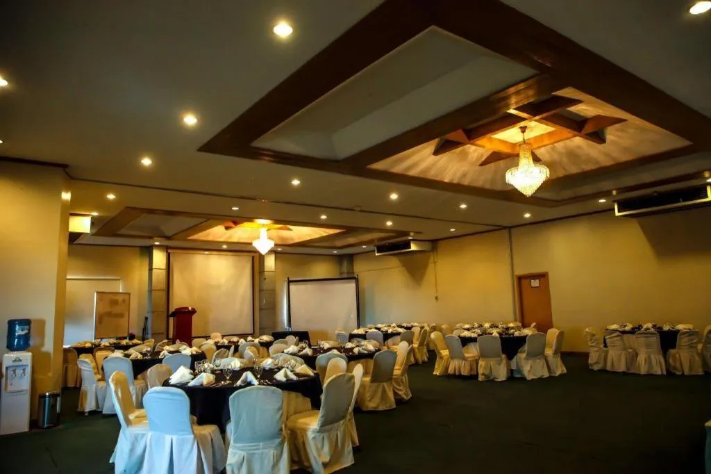 Days Hotel by Wyndham Tagaytay