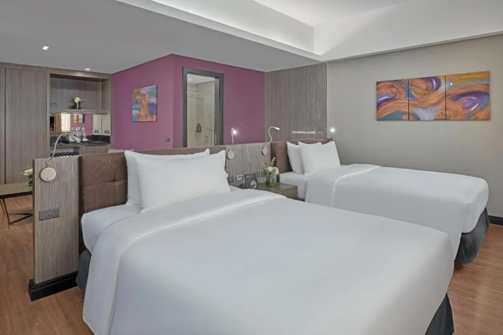 Bed in F1 Hotel Manila