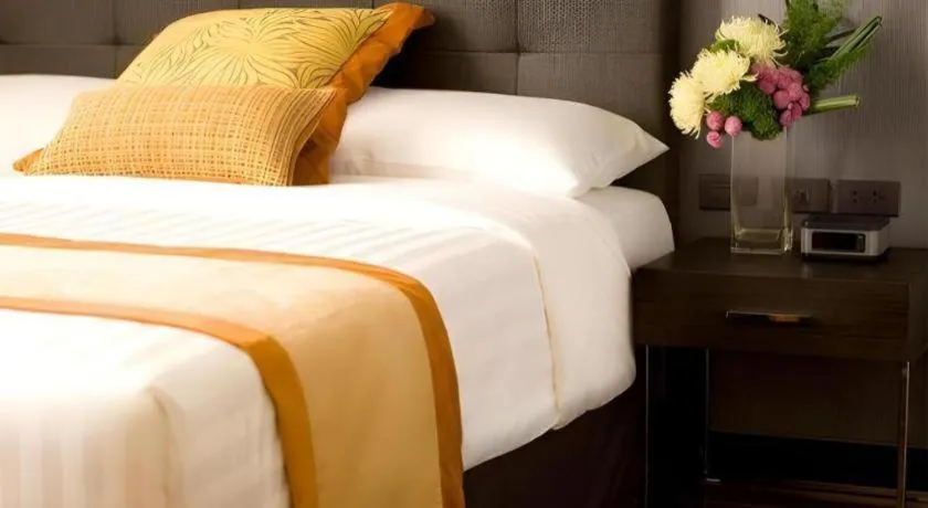 Bed in F1 Hotel Manila