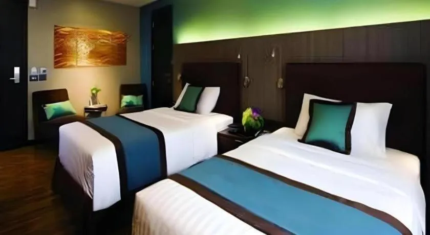 Bed in F1 Hotel Manila