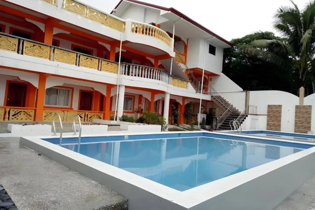 Palm Grove Saud Holiday Complex Hotel