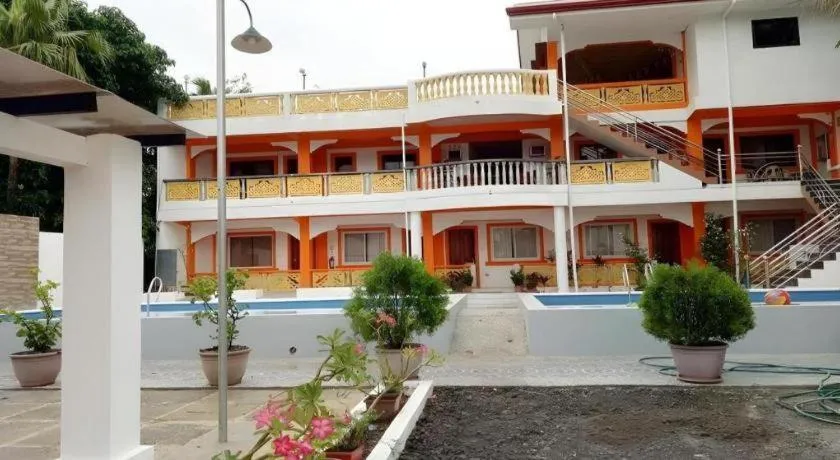 Palm Grove Saud Holiday Complex Hotel