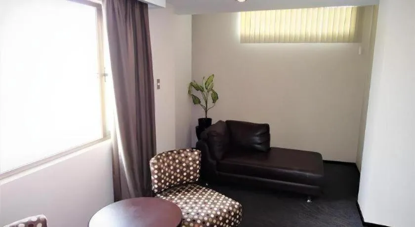 Mallberry Suites Business Hotel