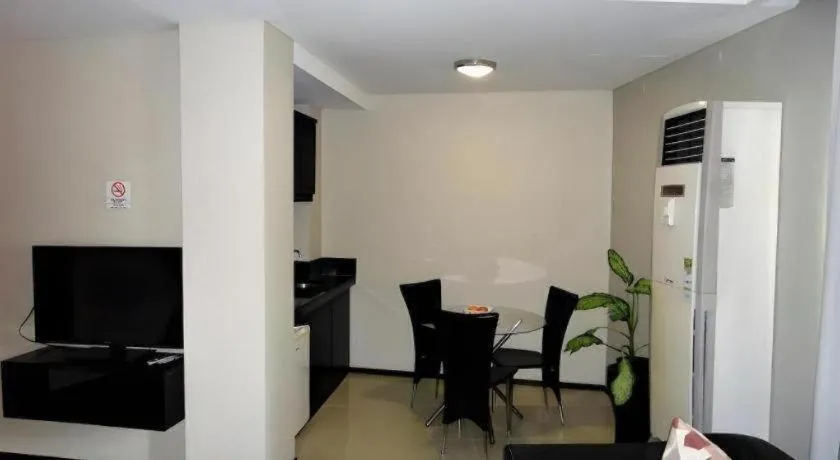 Mallberry Suites Business Hotel