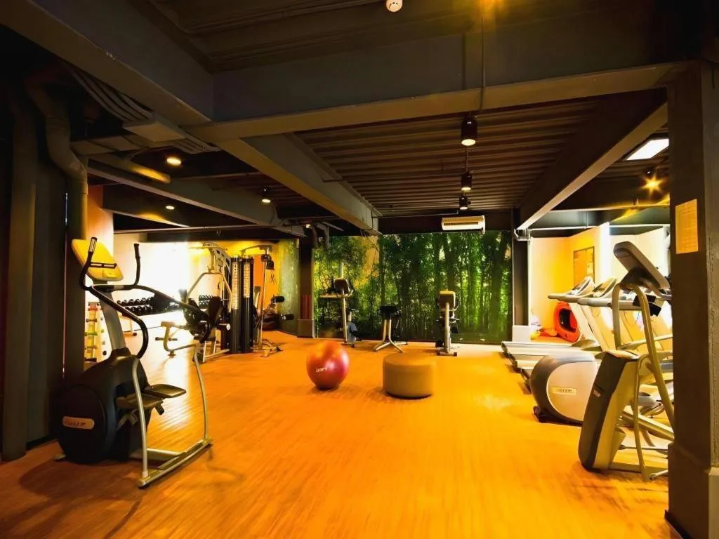 Mallberry Suites Business Hotel