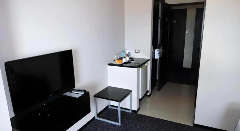 Mallberry Suites Business Hotel