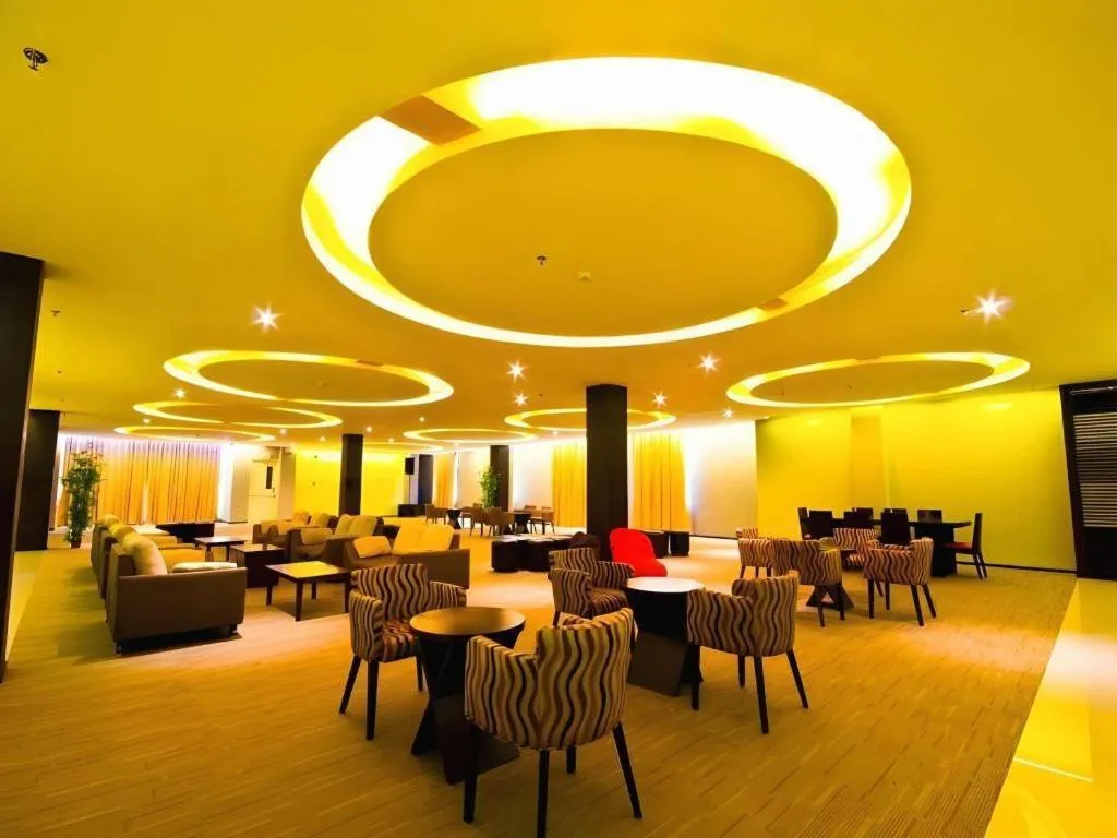 Mallberry Suites Business Hotel