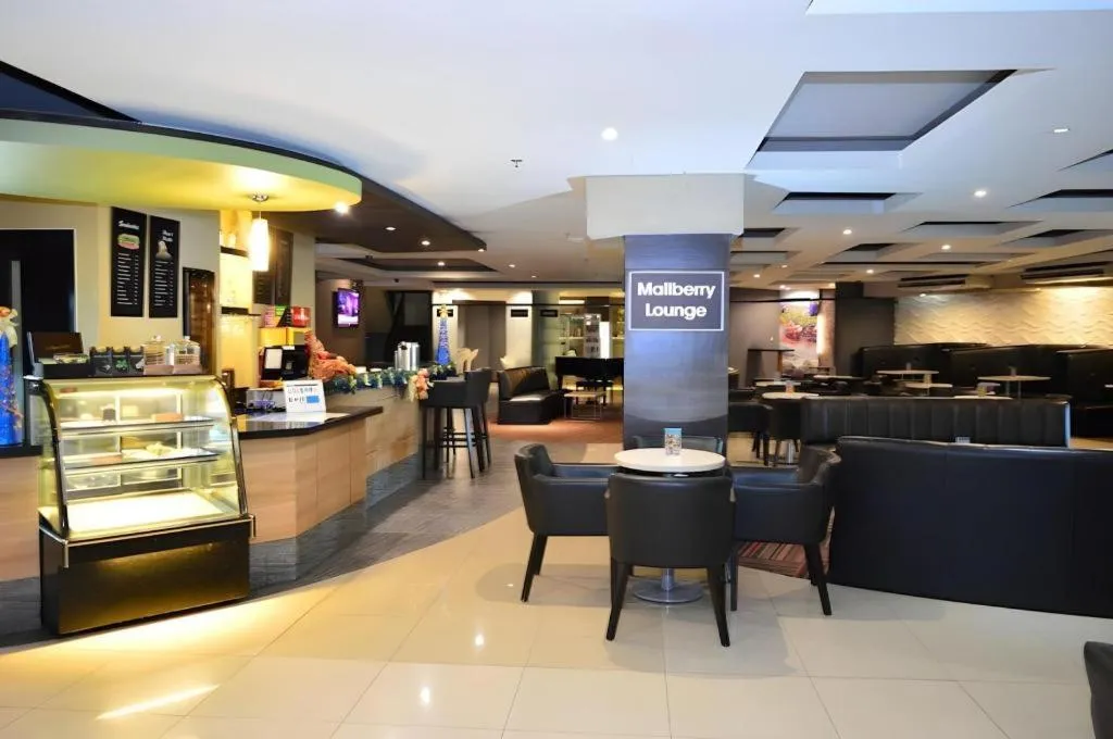 Mallberry Suites Business Hotel
