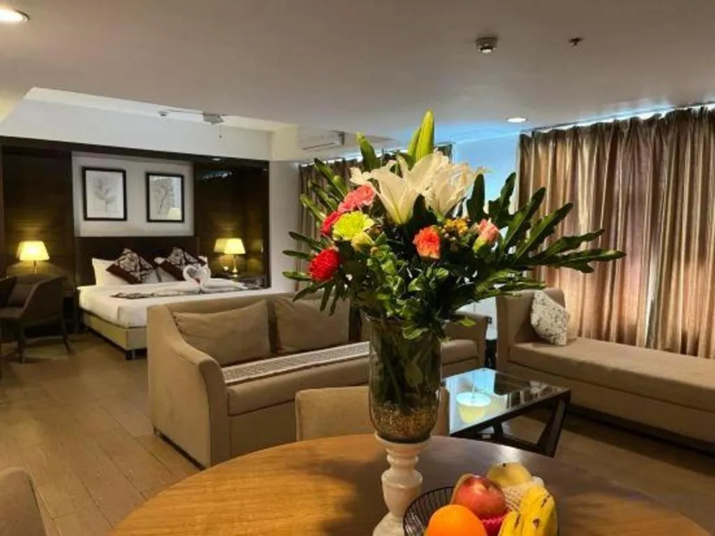 Bed in Newtown Plaza Hotel