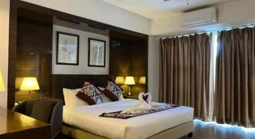 Bed in Newtown Plaza Hotel