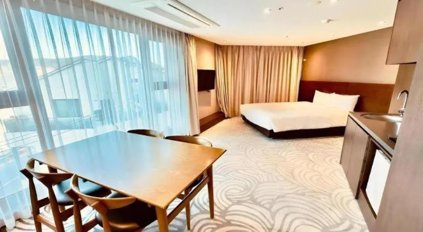 Bed in Ebenezer Hotel