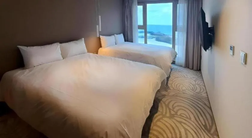 Bed in Ebenezer Hotel