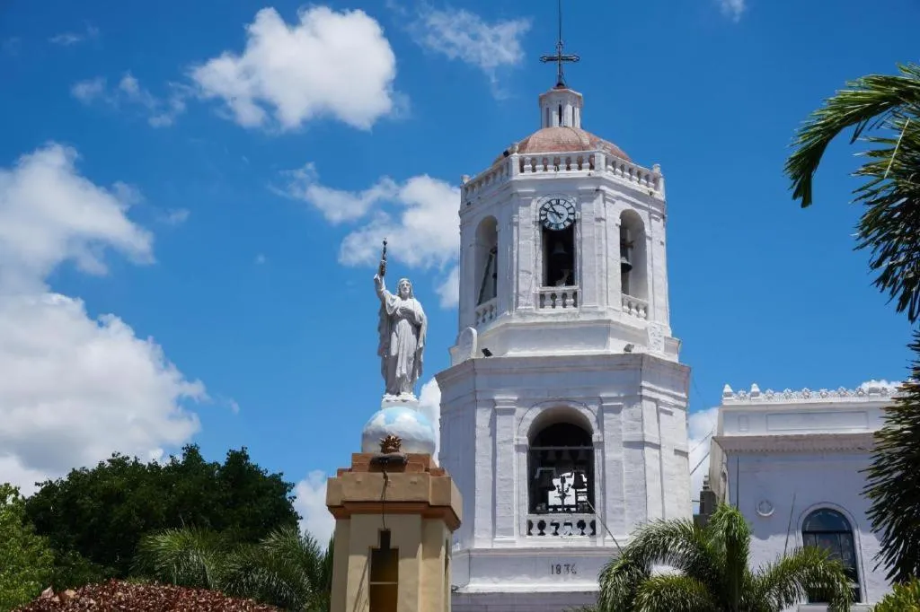 Sampaguita Suites Plaza Garcia