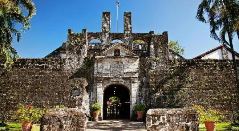 Sampaguita Suites Plaza Garcia