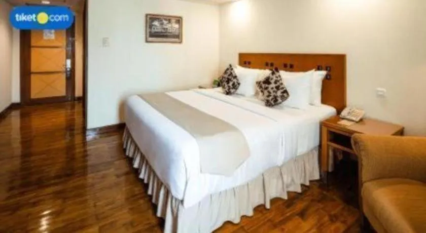 Bed in Oasis Amir Hotel