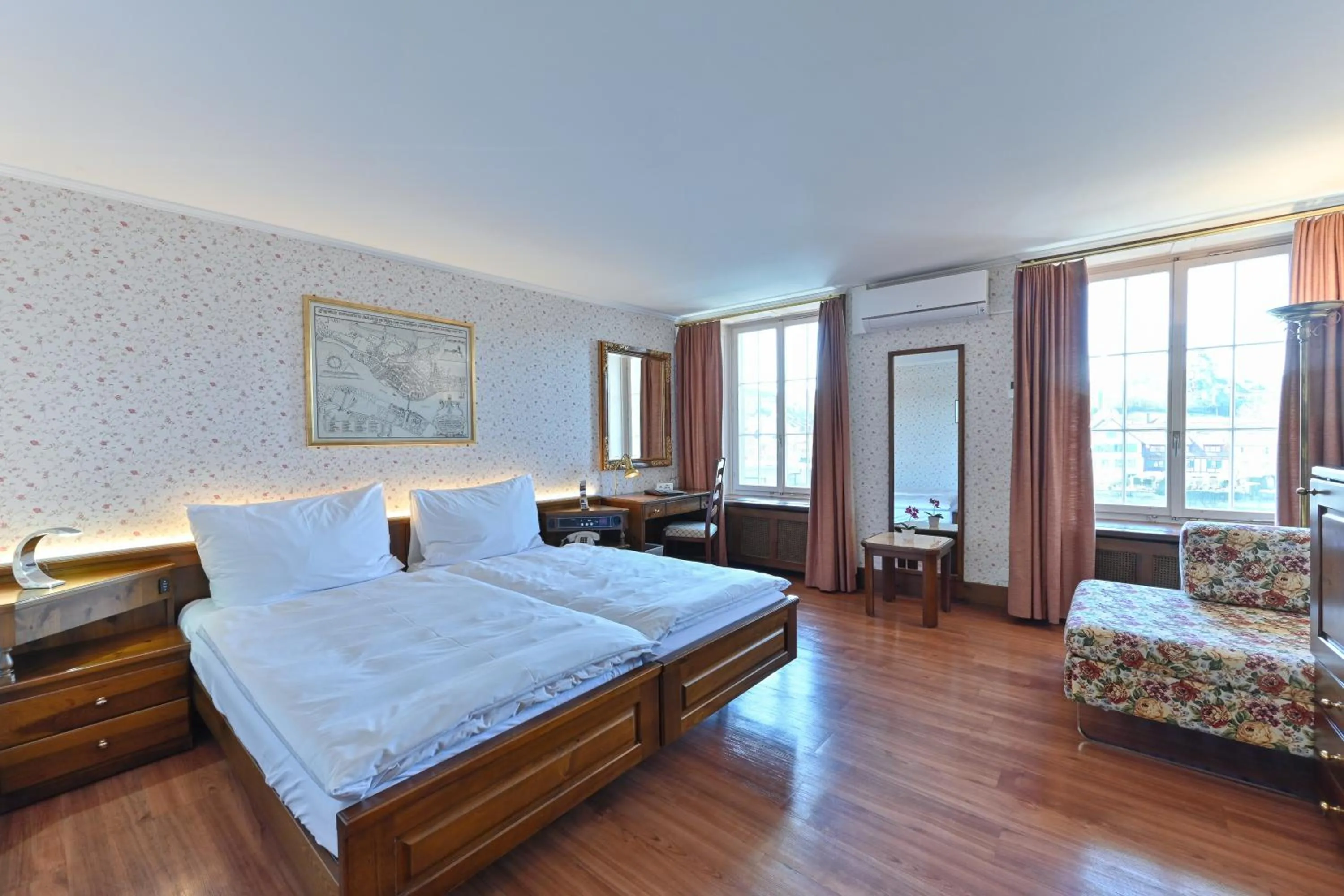 Photo of the whole room, Bed in Hotel Rheinfels