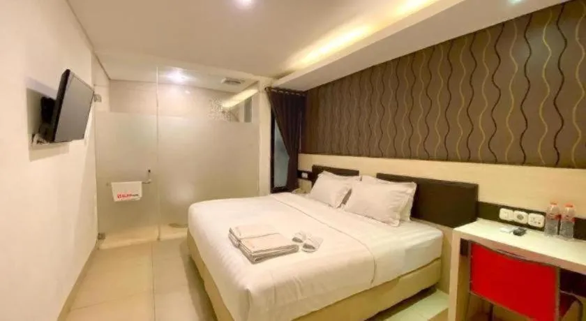 Bed in Sumi Hotel Simpang Lima Semarang