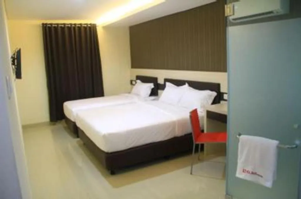 Bed in Sumi Hotel Simpang Lima Semarang