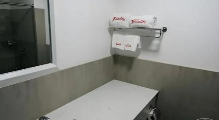 Travelite Express Hotel