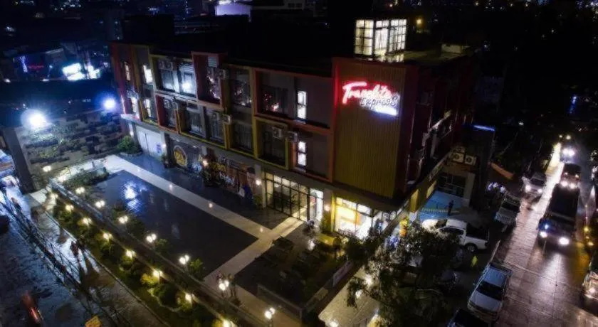 Travelite Express Hotel