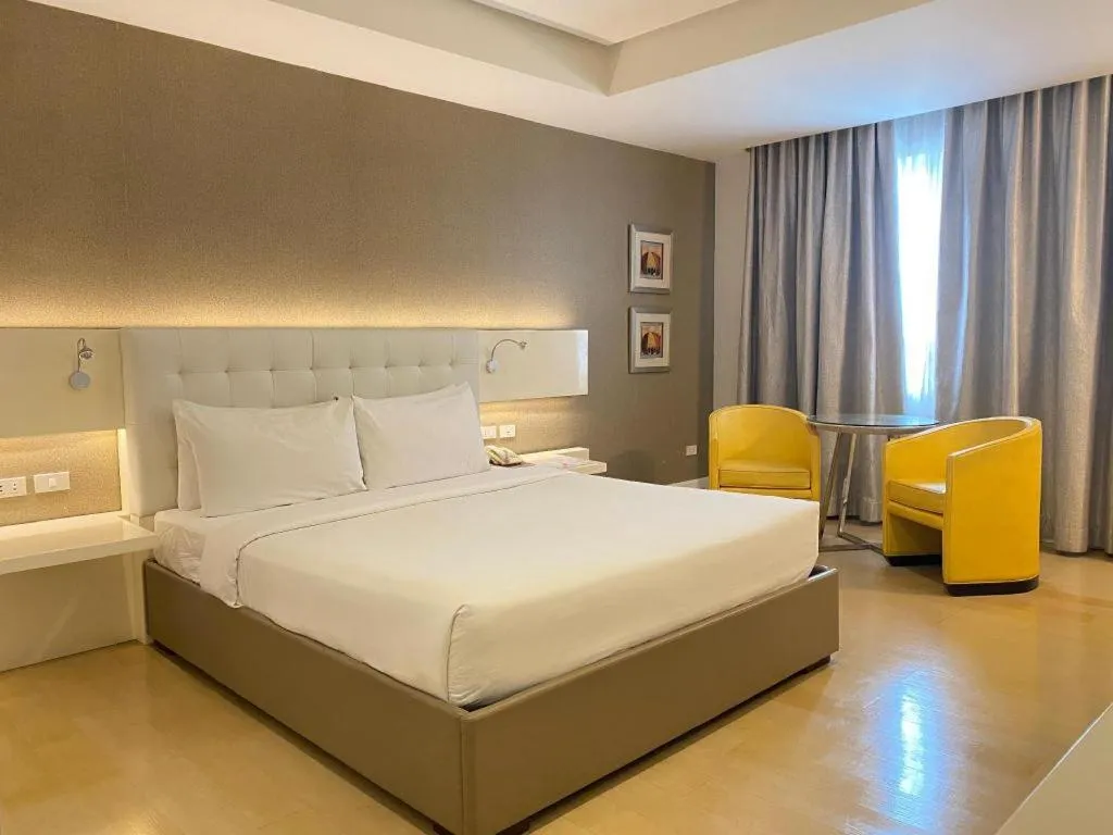 Bed in DIVERSION 21 HOTEL