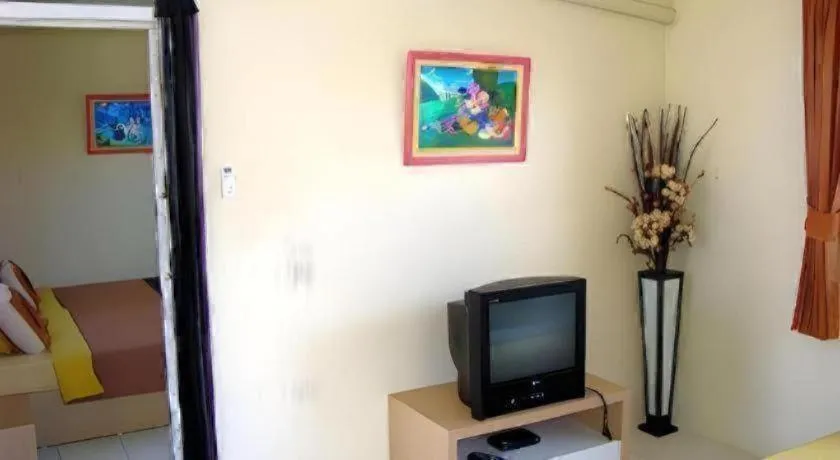 Sea Beach Koh Larn 1