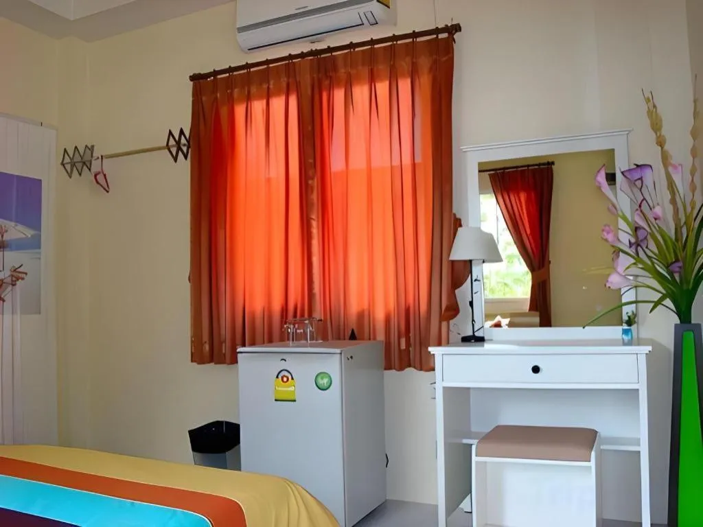 Bed in Sea Beach Koh Larn 1