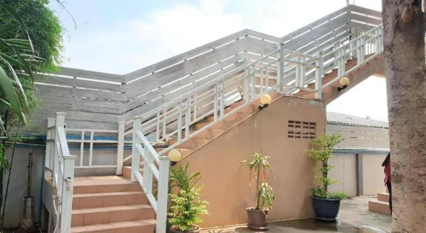 Sea Beach Koh Larn 1