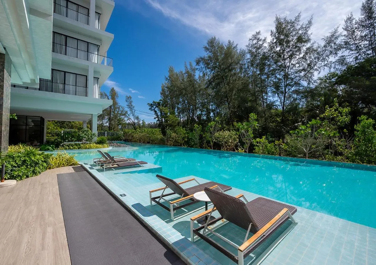 Swimming pool in Laya Resort Phuket