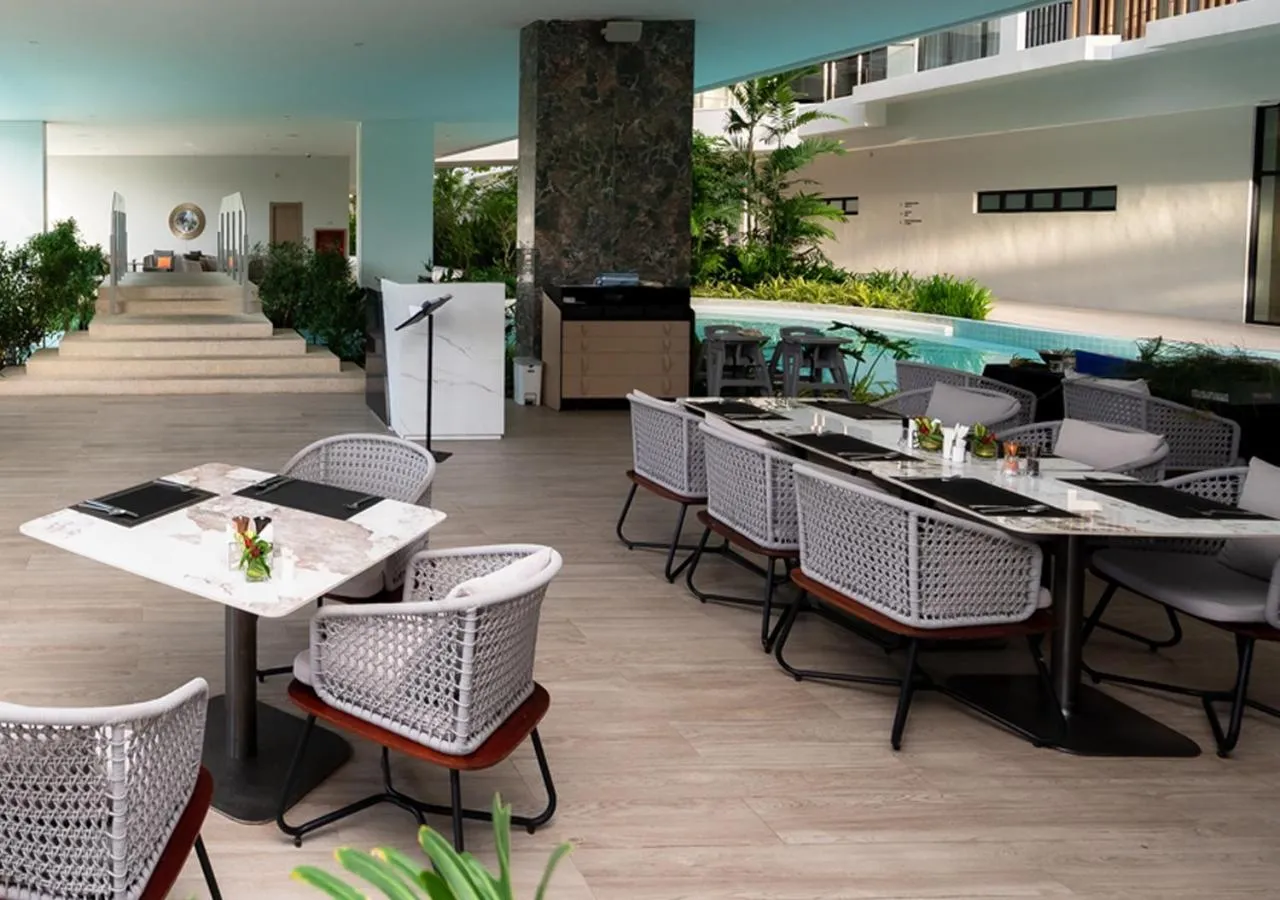 Restaurant/places to eat in Laya Resort Phuket