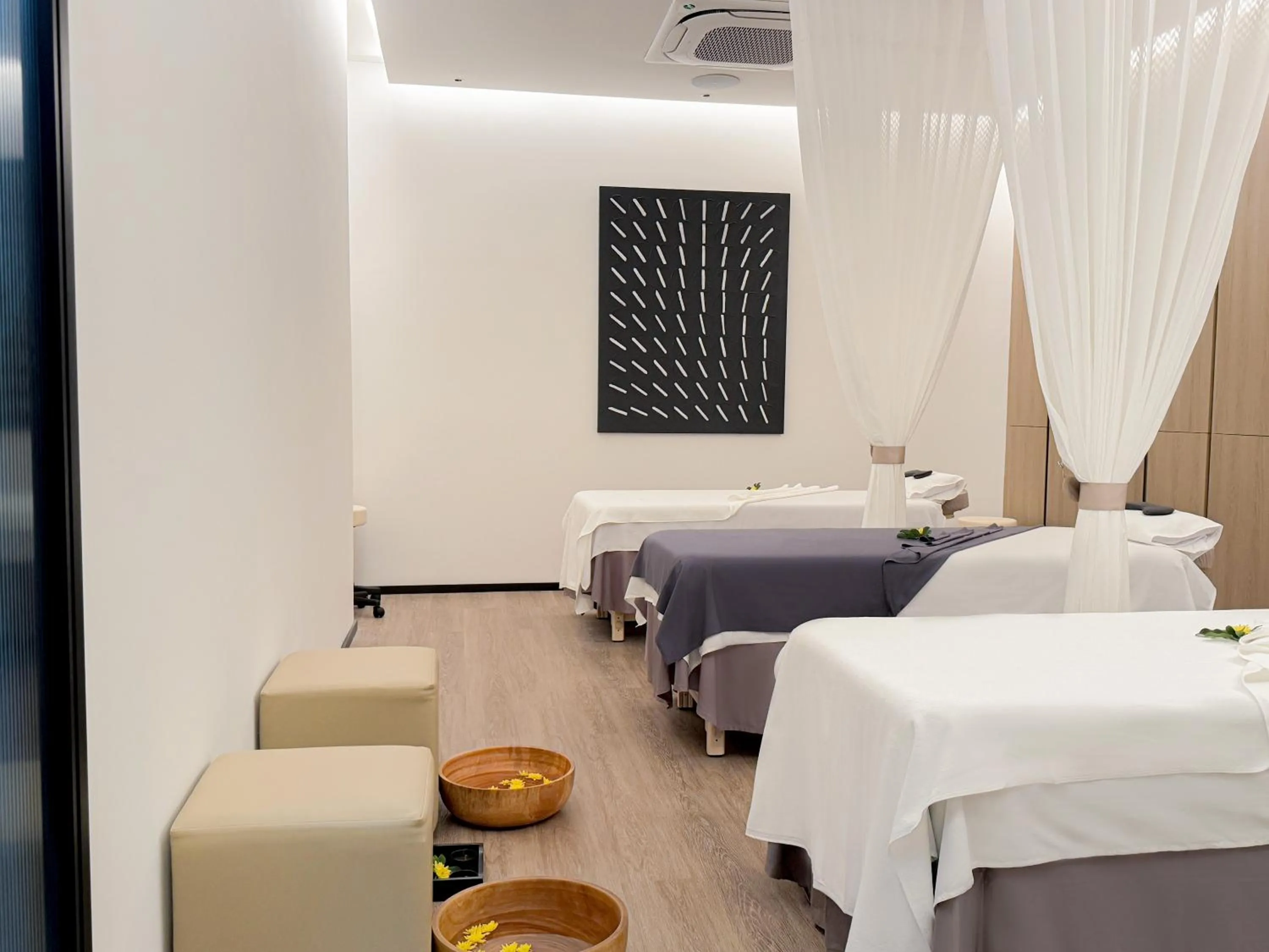 Spa and wellness centre/facilities, Bed in Laya Resort Phuket