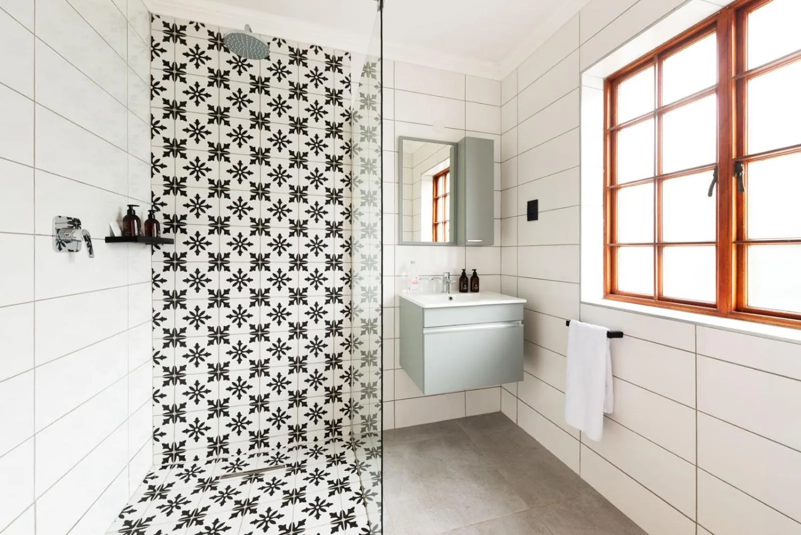 Shower in Palm House Boutique Hotel and Spa