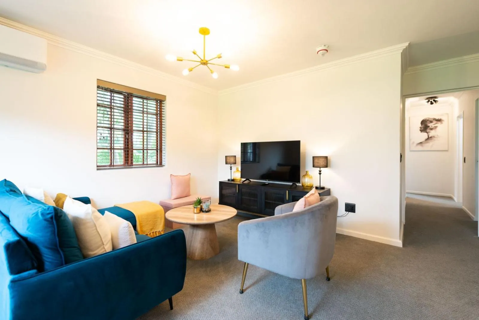 Communal lounge/ TV room in Palm House Boutique Hotel and Spa