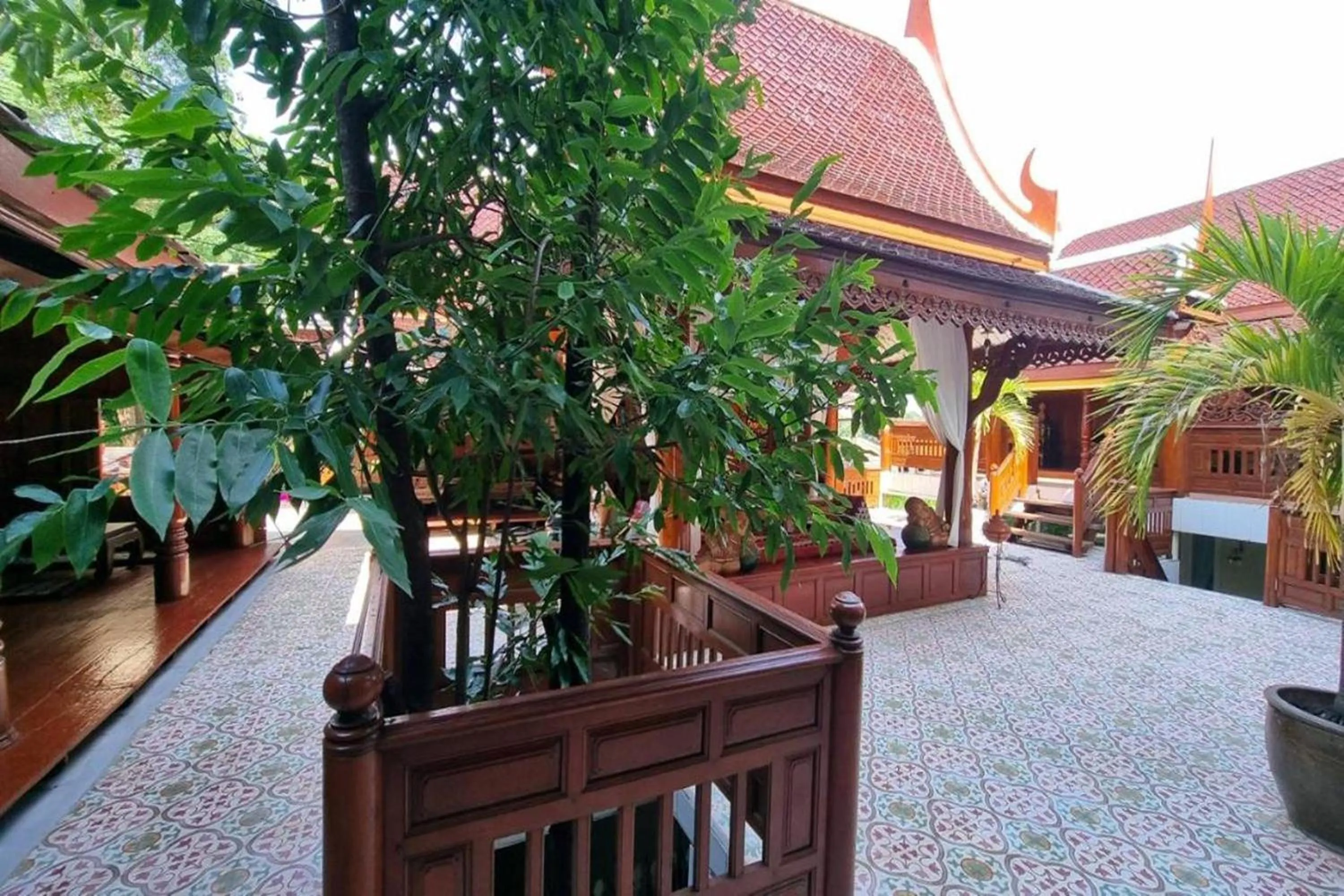 Property building in Ruenthai Ayutthaya Resort and Restaurant