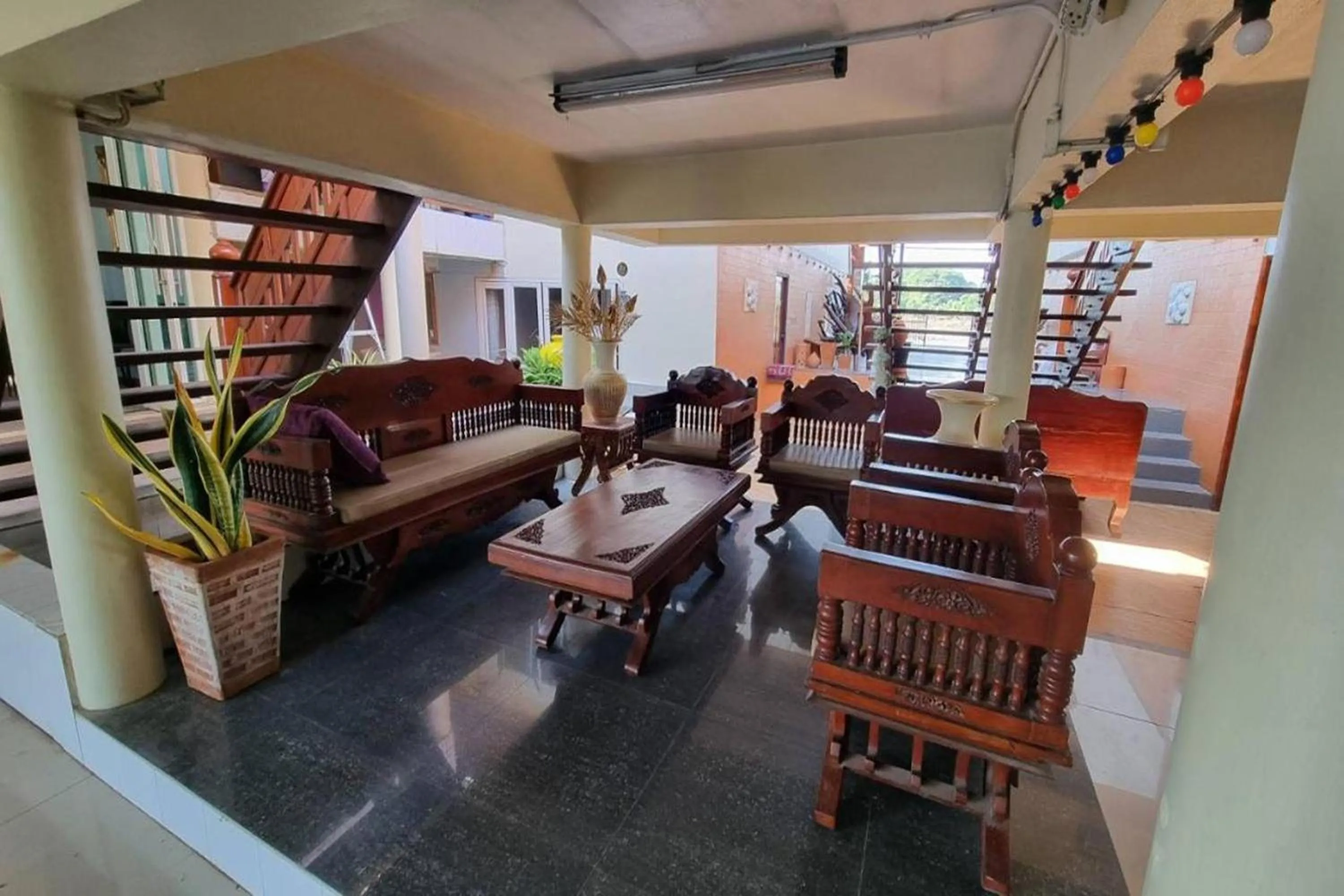 Seating area in Ruenthai Ayutthaya Resort and Restaurant