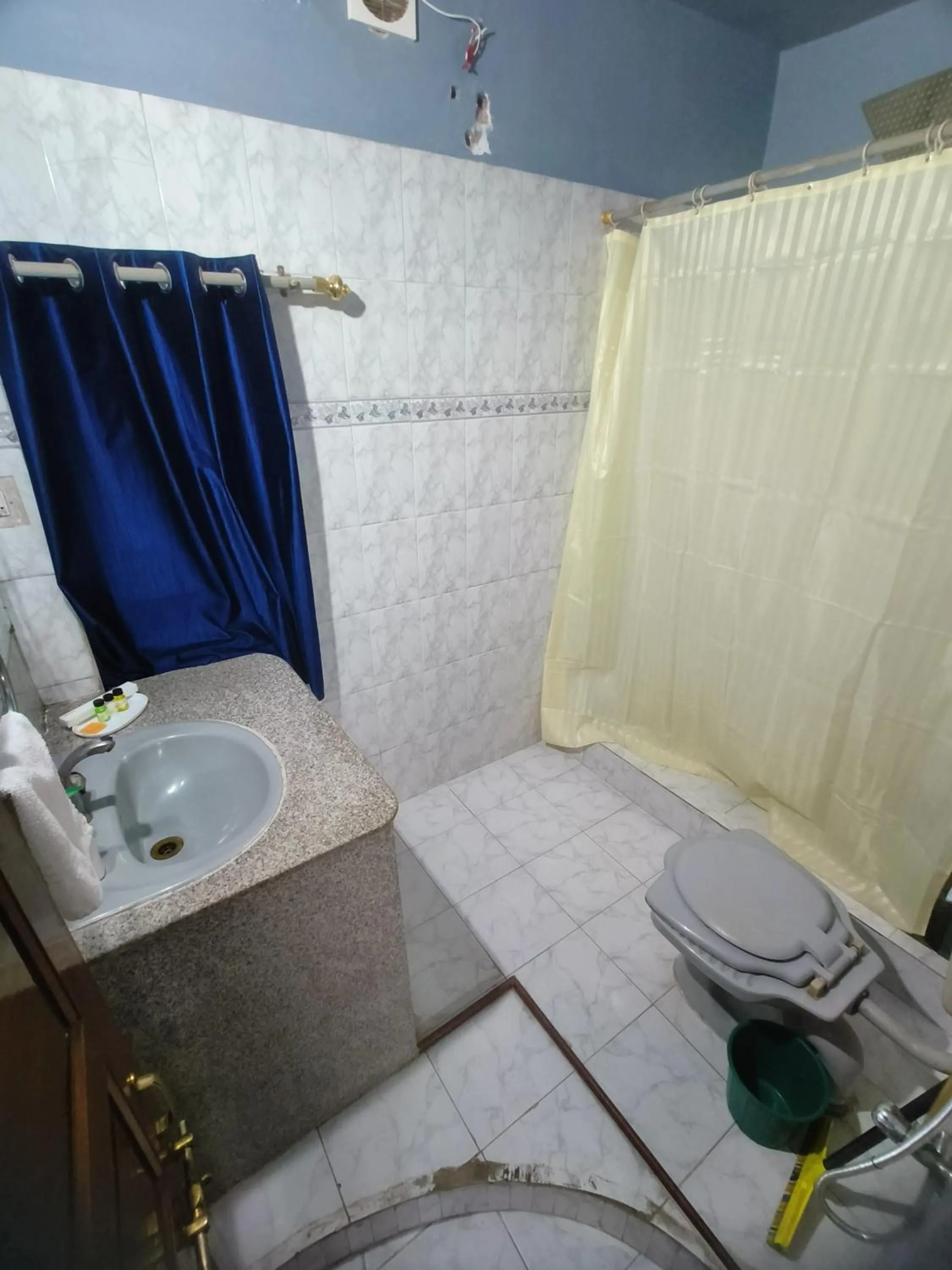 Bathroom in Ohh Hostler