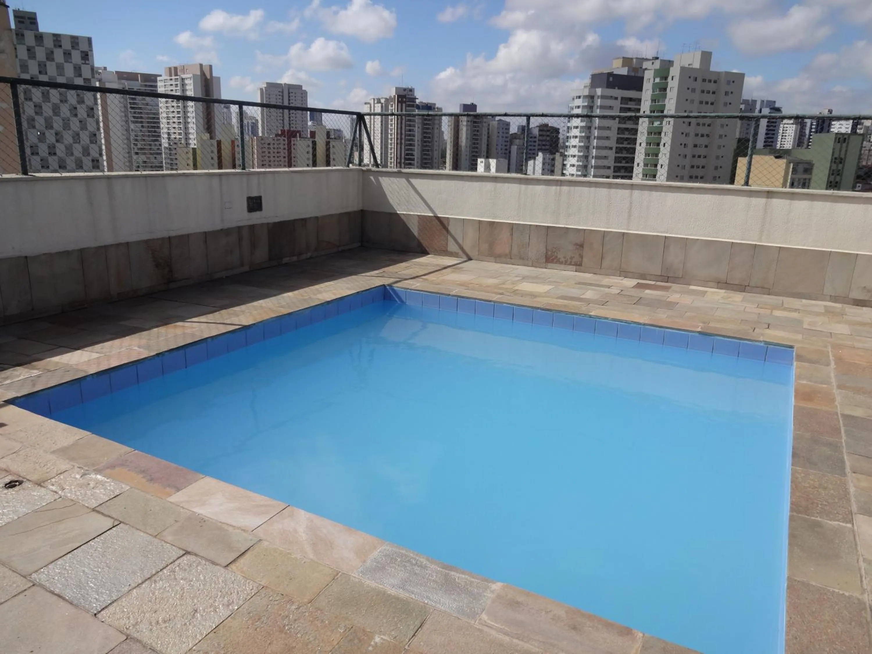Pool view in Residencial Genéve