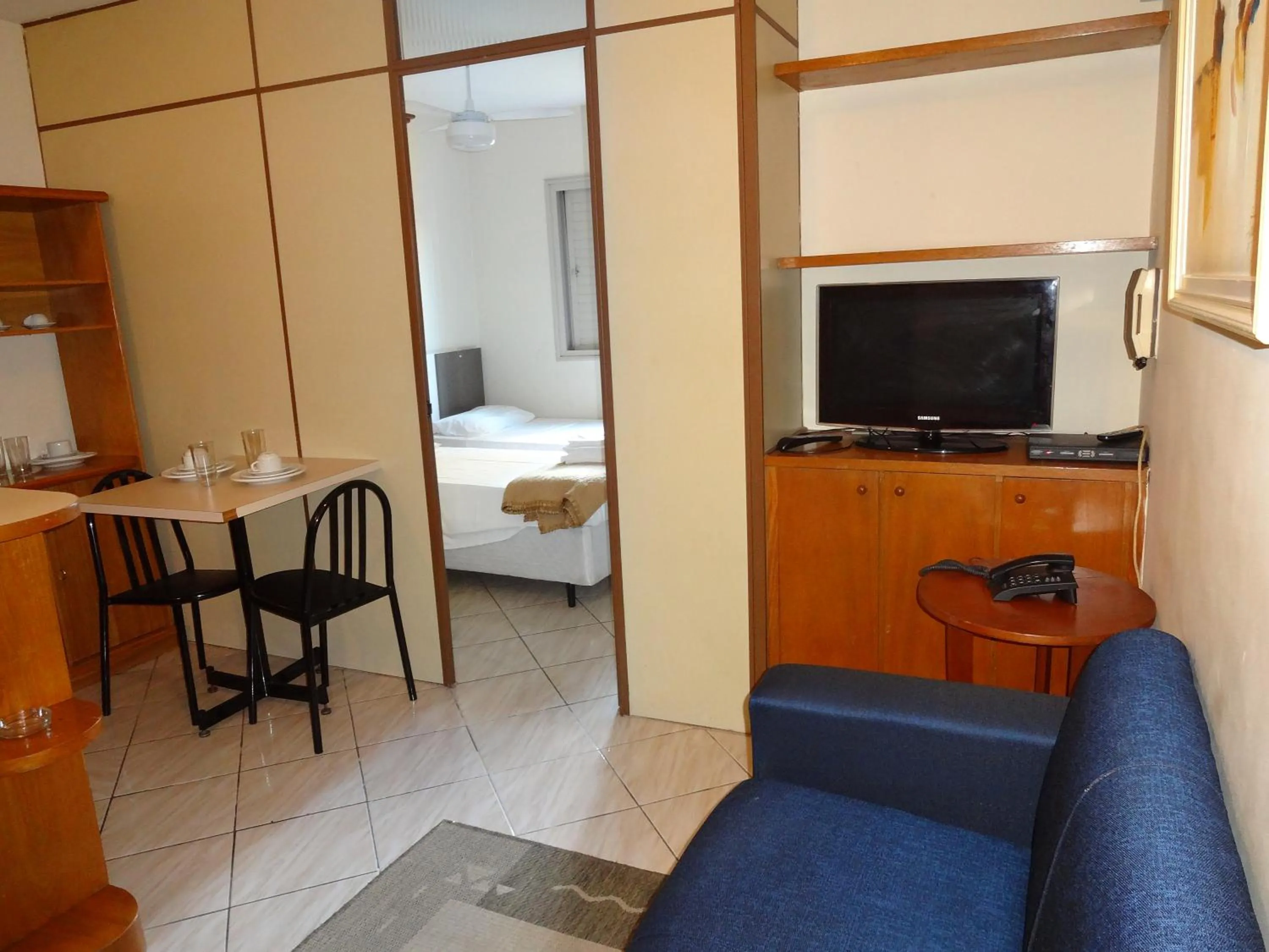 Living room, Bed in Residencial Genéve