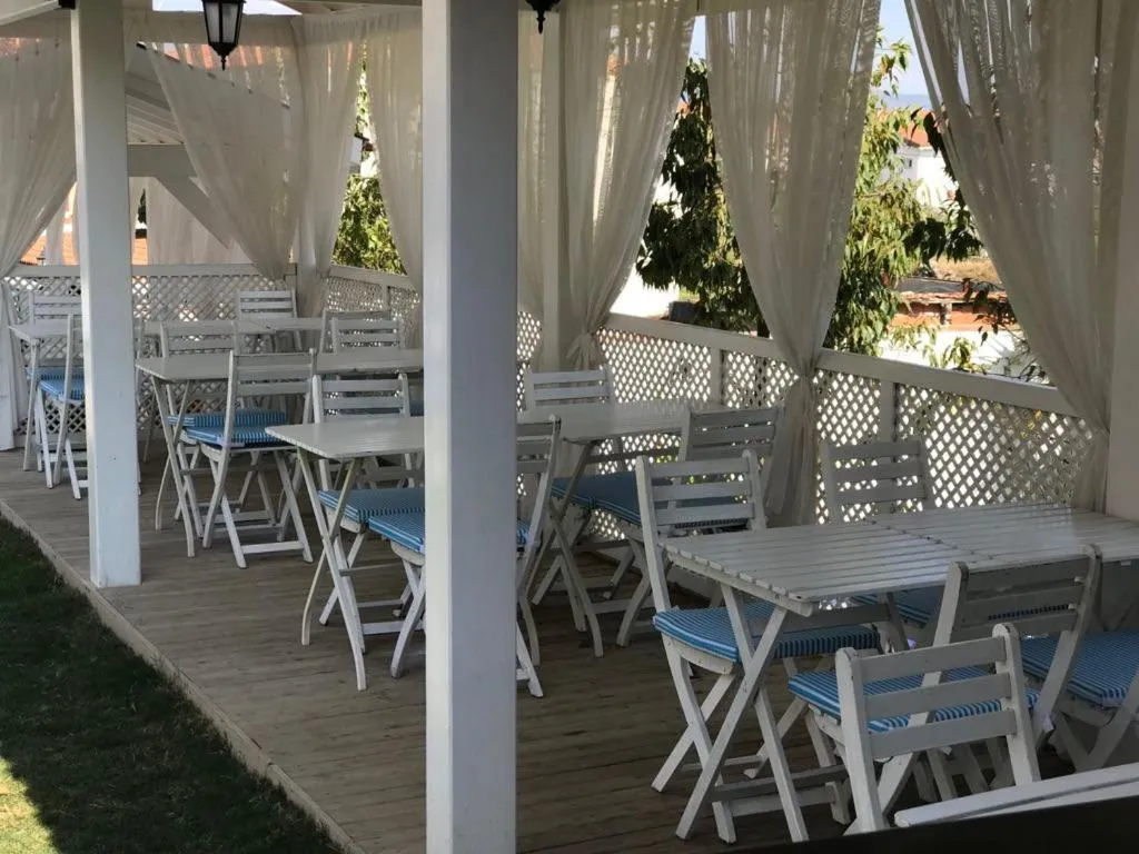 Alacati Alaris Hotel