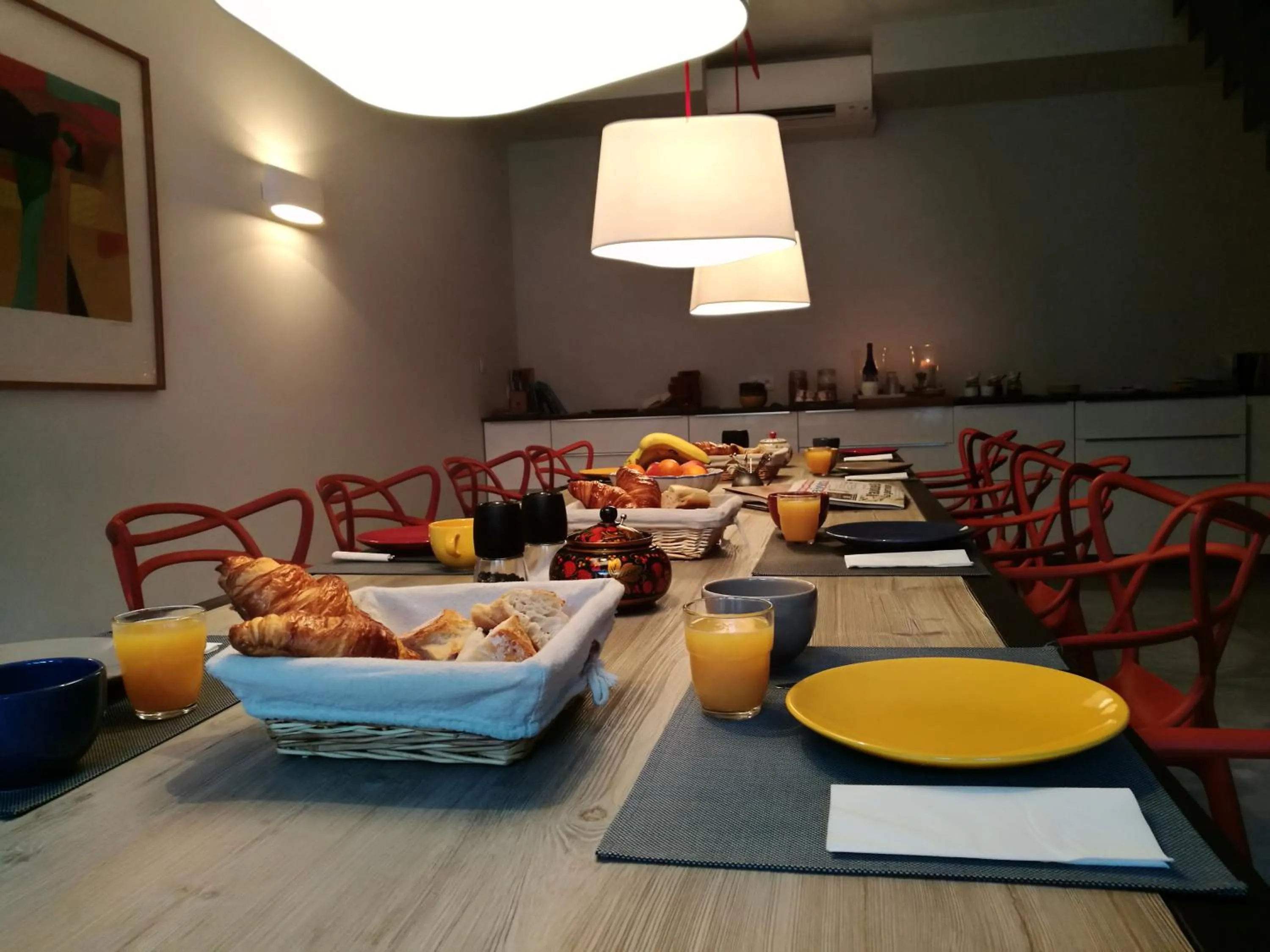 Continental breakfast in L'Observance Bed & Breakfast