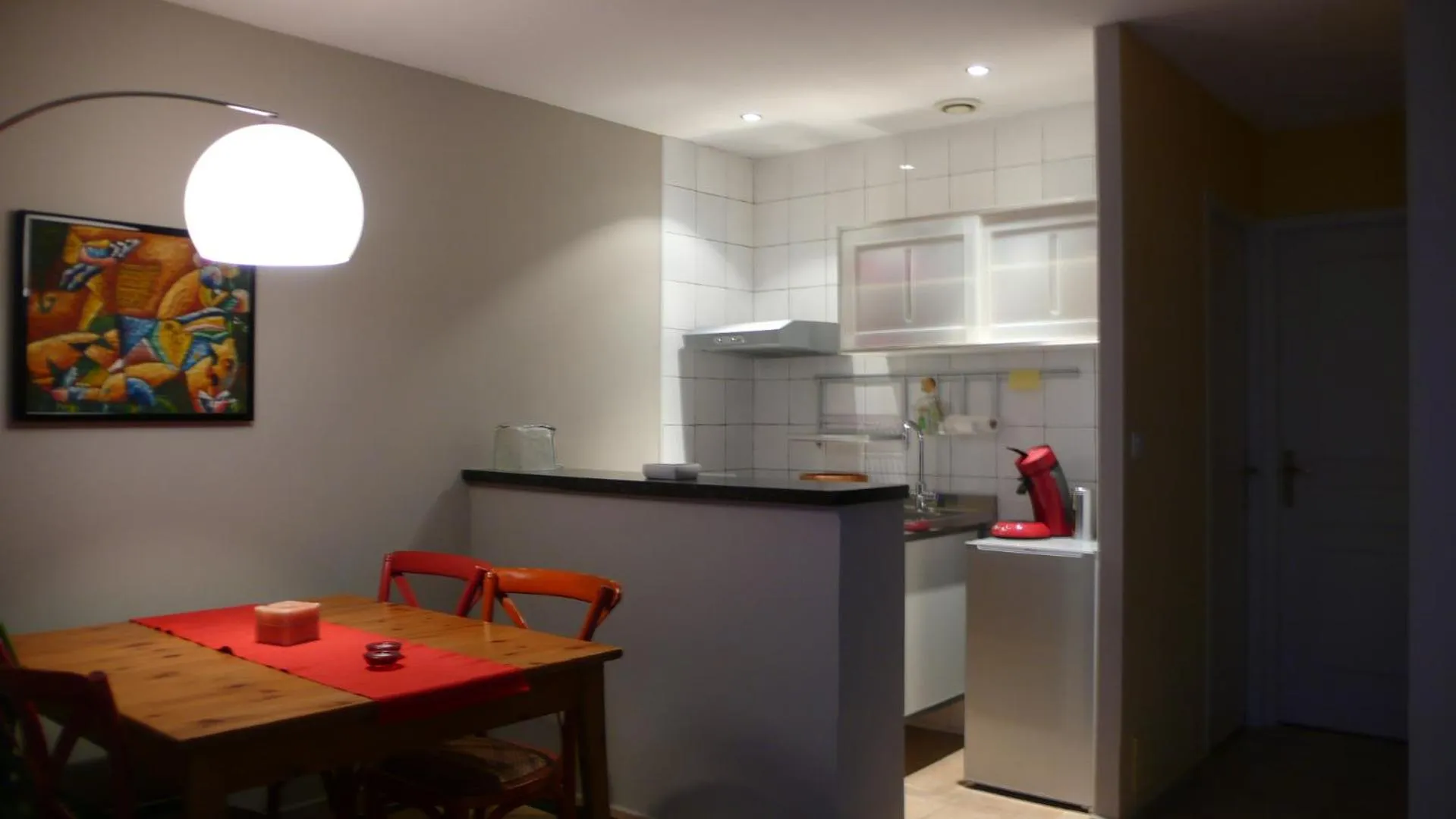 Kitchen or kitchenette in L'Observance Bed & Breakfast