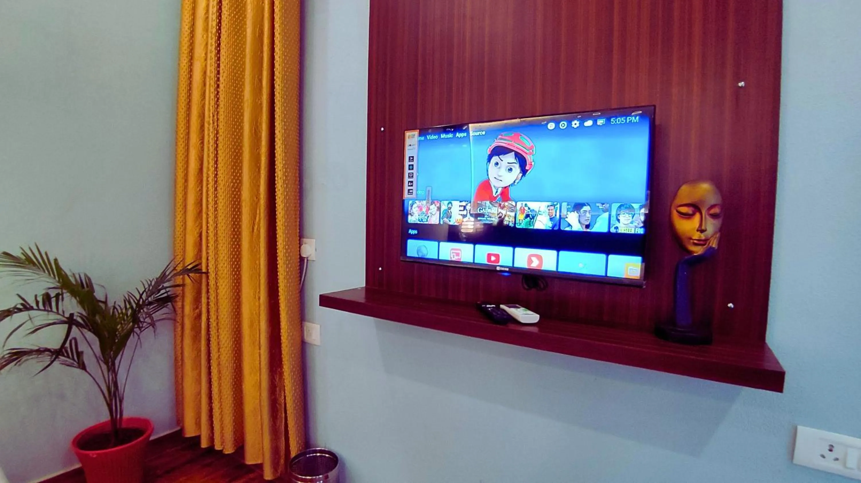 TV and multimedia in The MadhuNandan - A Luxury Homestay
