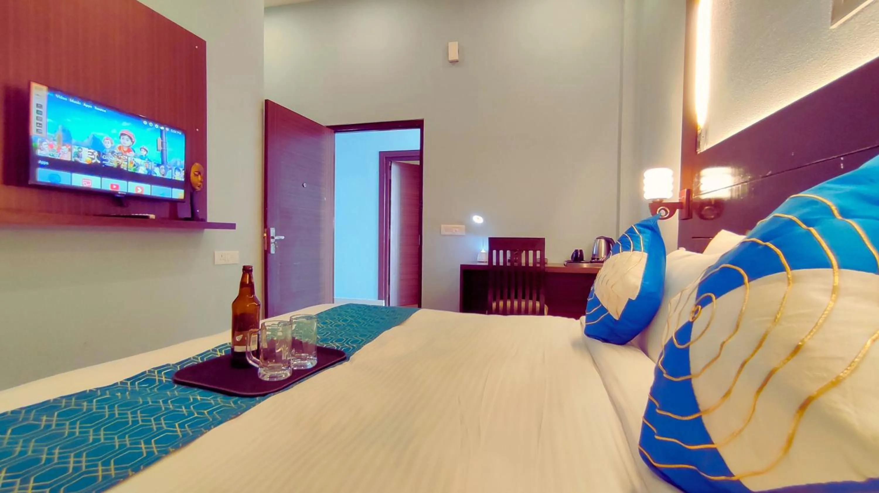 Photo of the whole room, Bed in The MadhuNandan - A Luxury Homestay