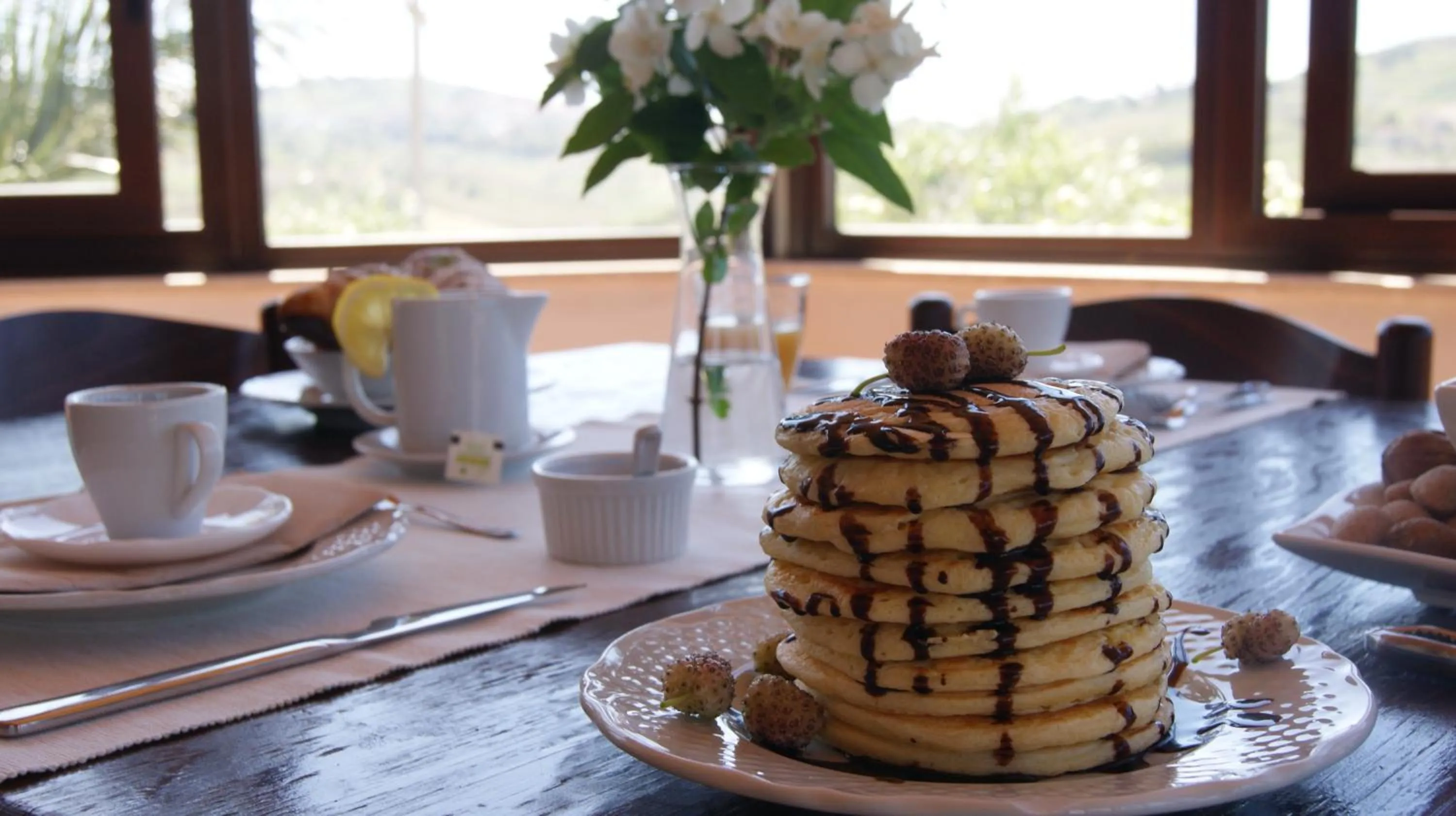 Dining area in B&B Eyexei Domus