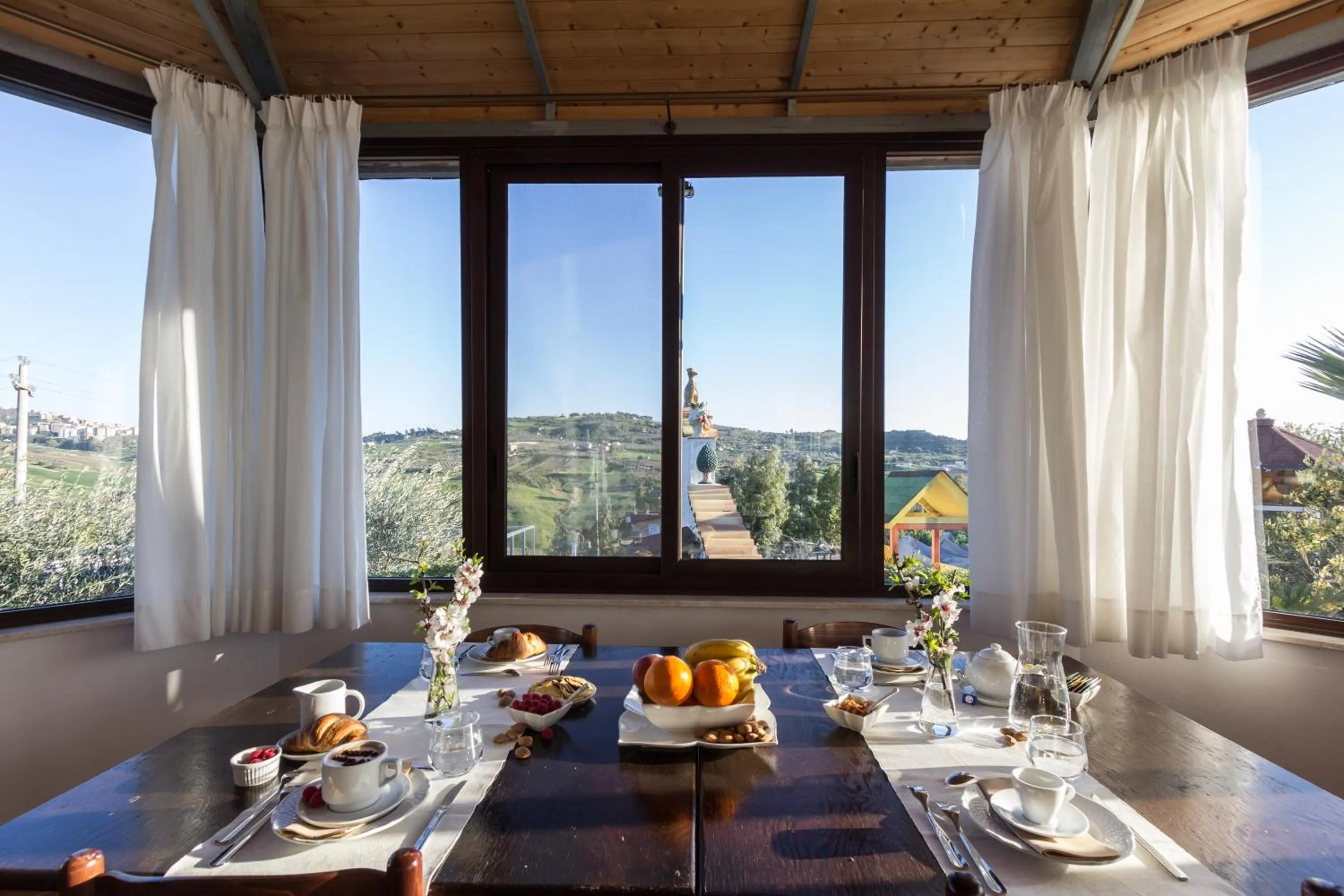 Restaurant/places to eat in B&B Eyexei Domus