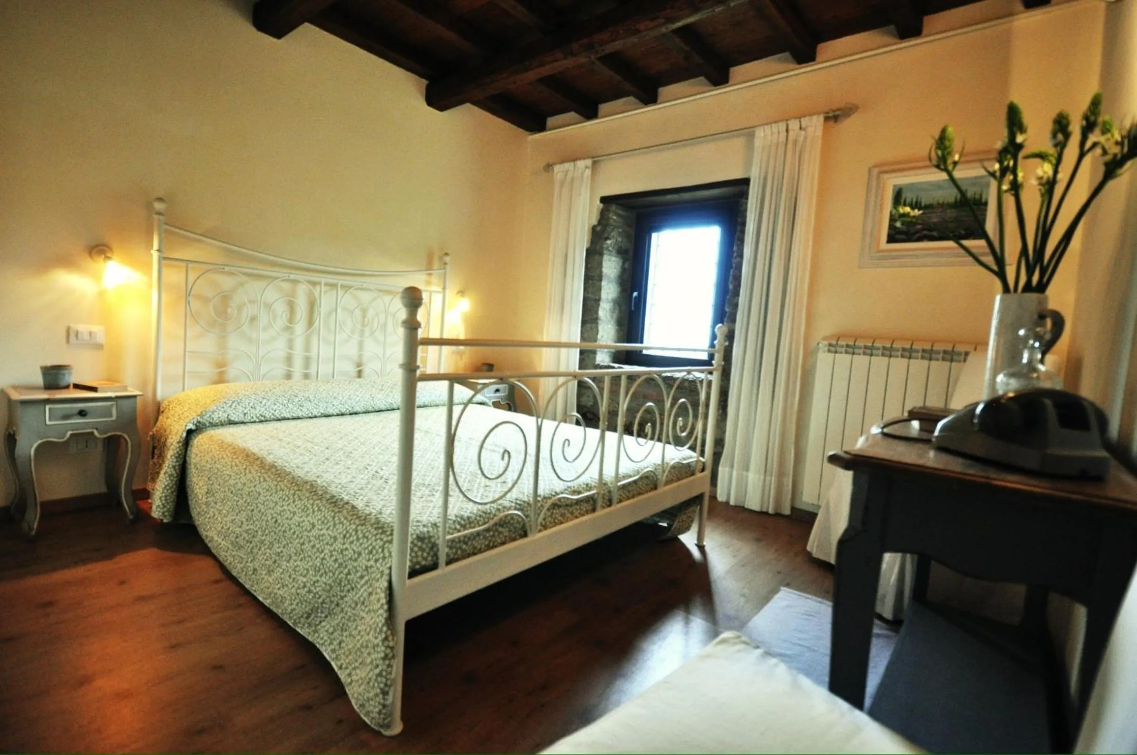 Photo of the whole room, Bed in Podere Pontepietra