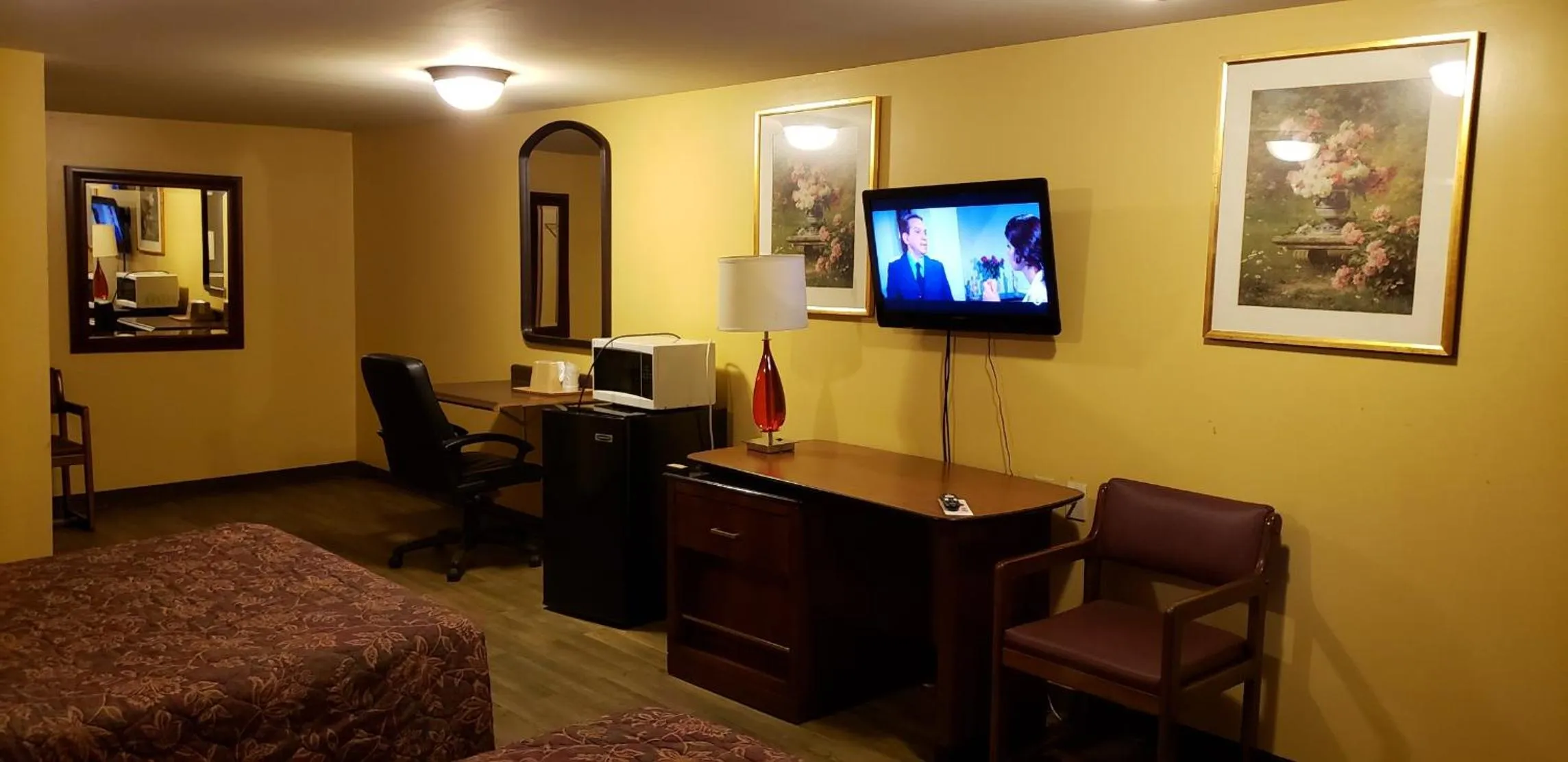 TV and multimedia in Regal Inn Coffeyville