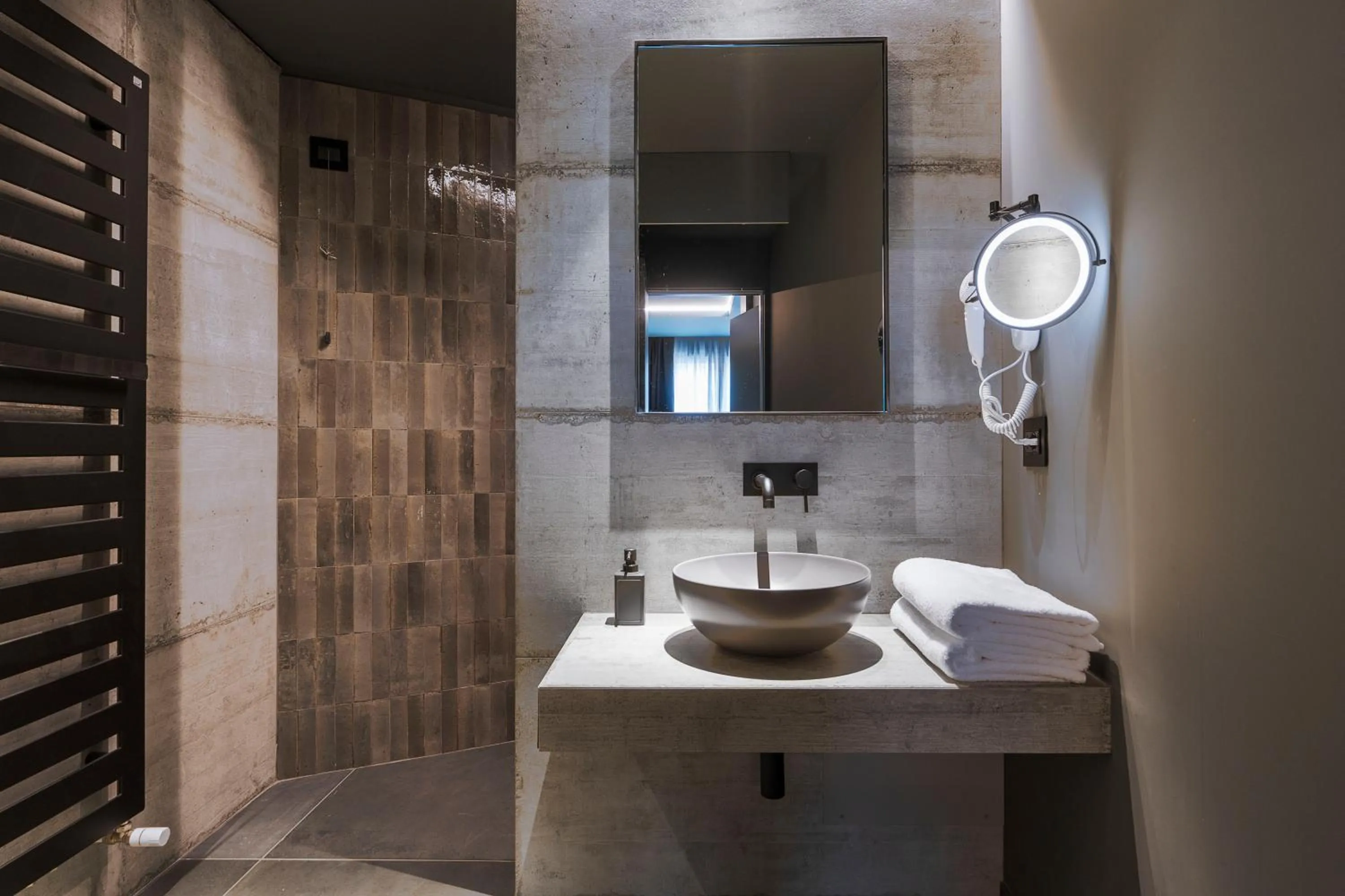 Bathroom in Catania Smart Hotel